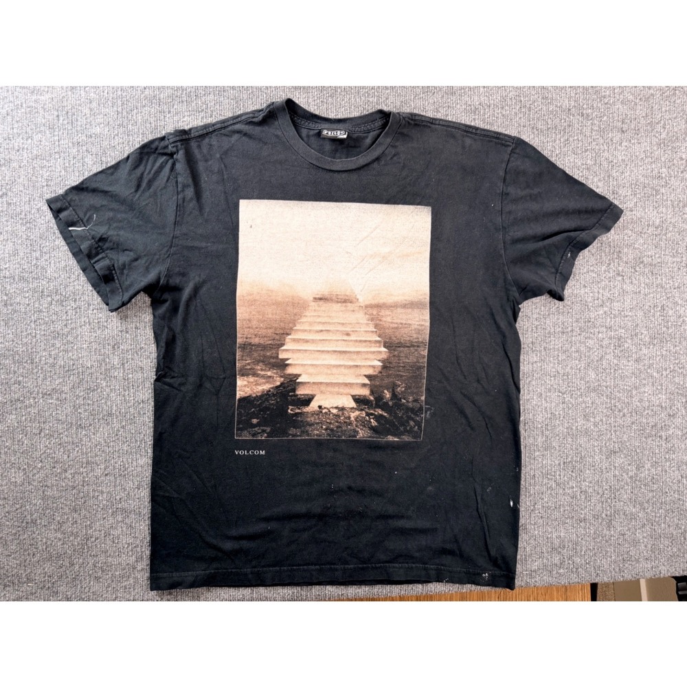 Volcom Mens L Black Graphic Tee Shirt Y2K Skate Cotton Distressed Paint Stains